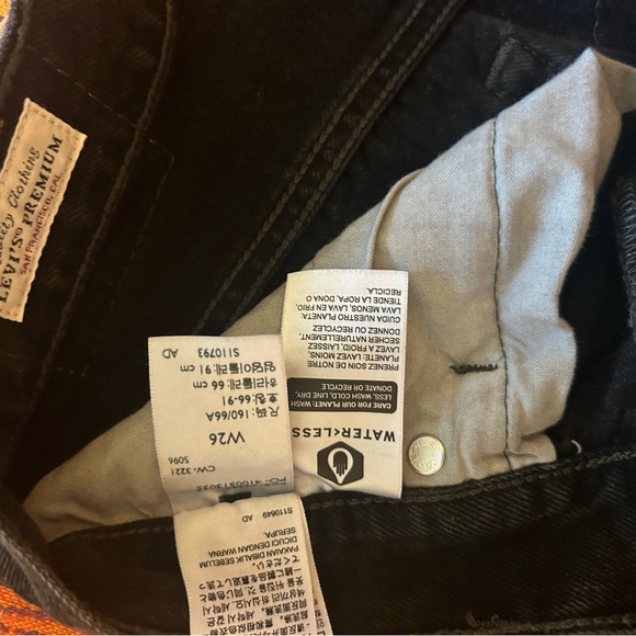 Black Levi’s Premium 501 shorts - Picture 4 of 7